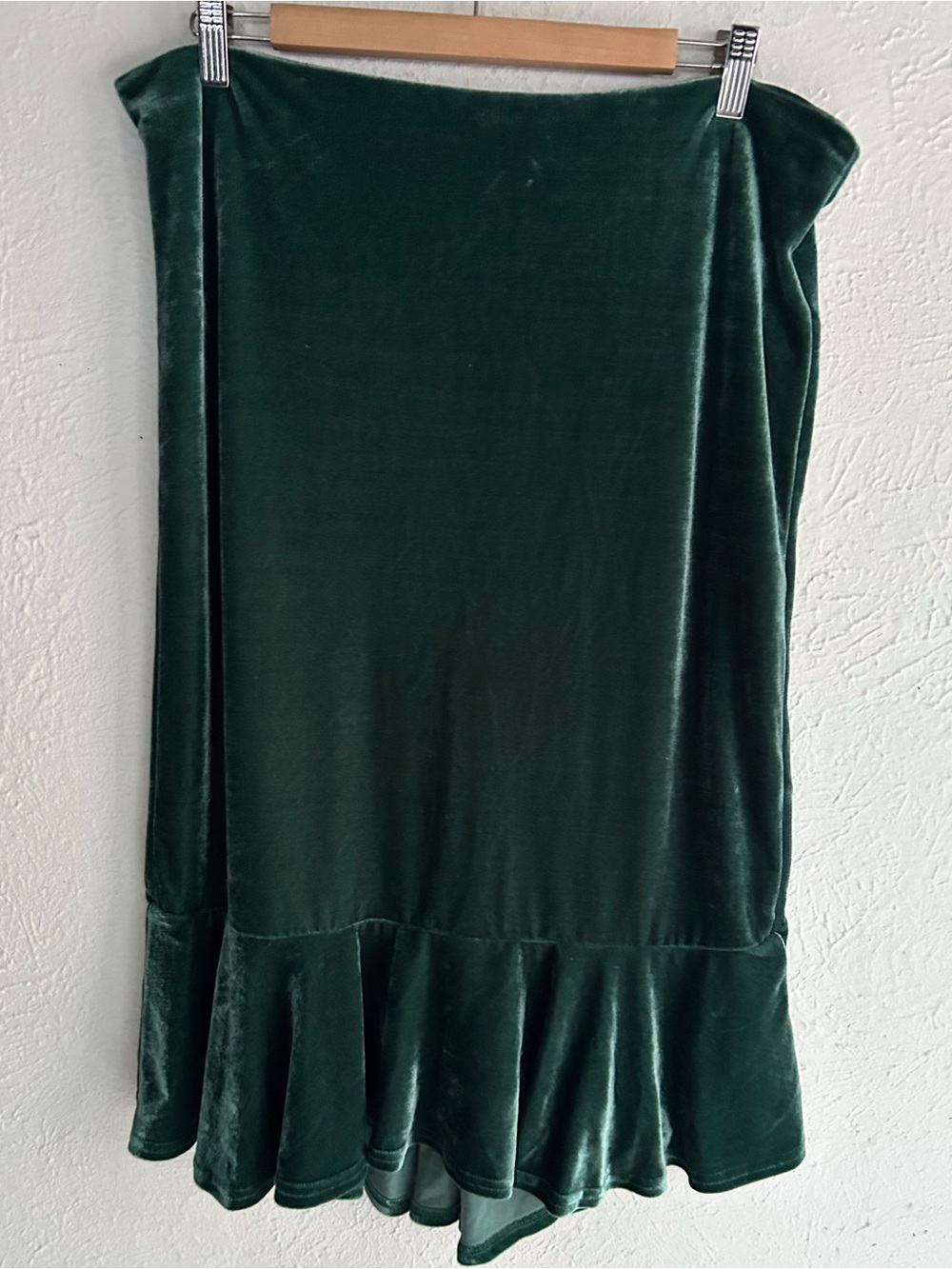 Killstar DrusillaDark Green Velvet Mermaid Skirt XXL Goth Alt - Picture 3 of 6
